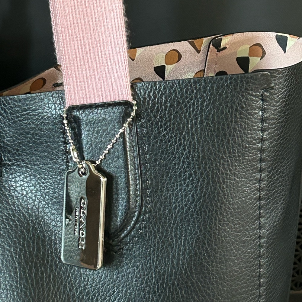 COACH Derby Pebble Leather Large Tote Bag w/Checker Heart Interior - Picture 3 of 11